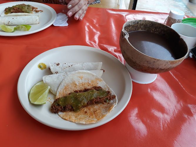 Taquitos de la Comisión (16 Poniente)